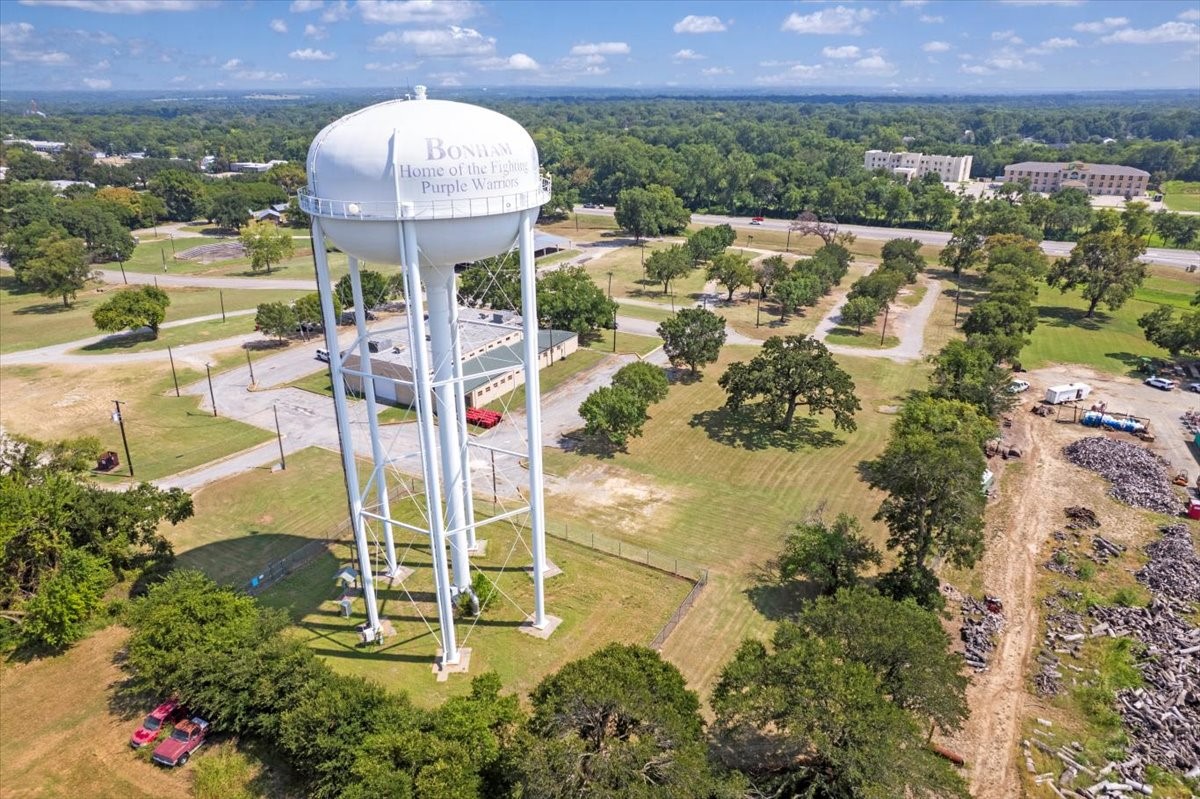 604 N Tx-121 Bonham TX 75418