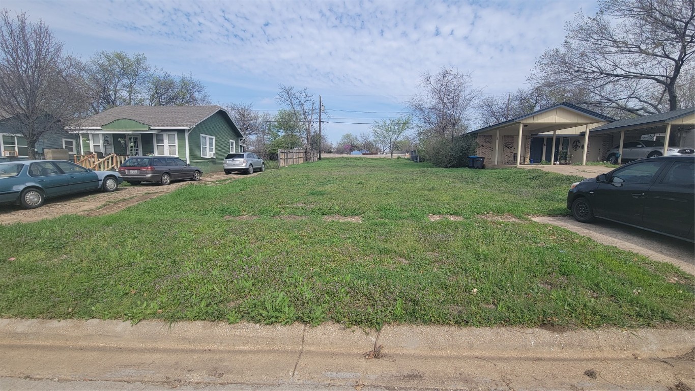 5116 Locke Avenue Fort Worth TX 76107