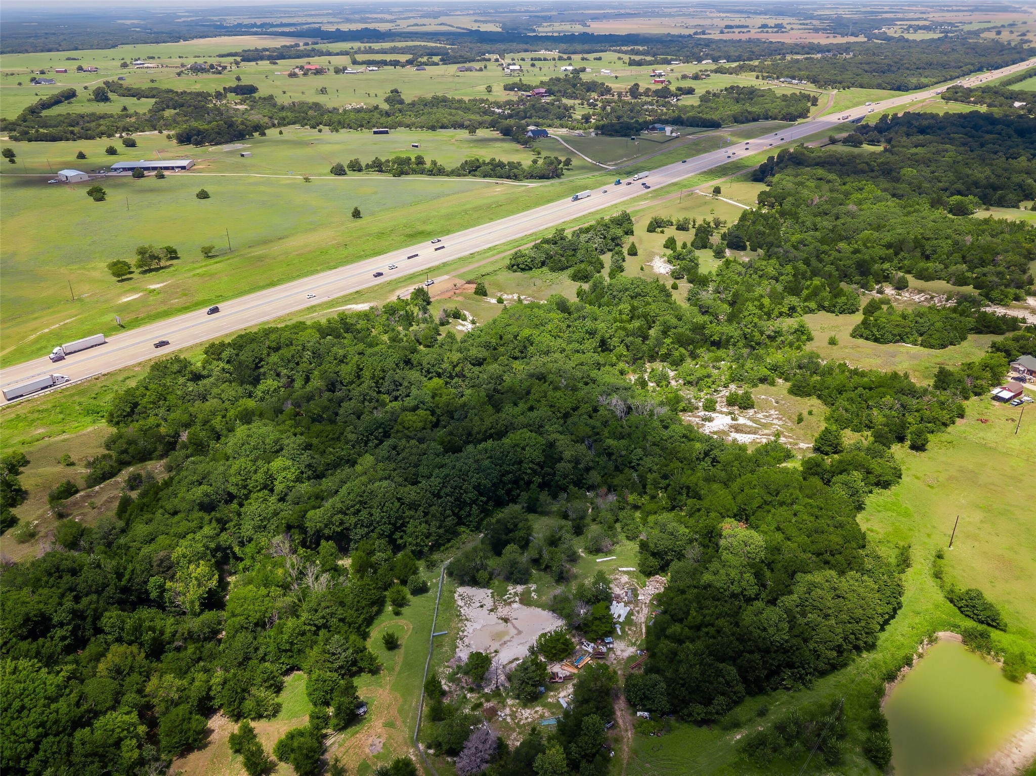 000 I-35e S Italy TX 76651