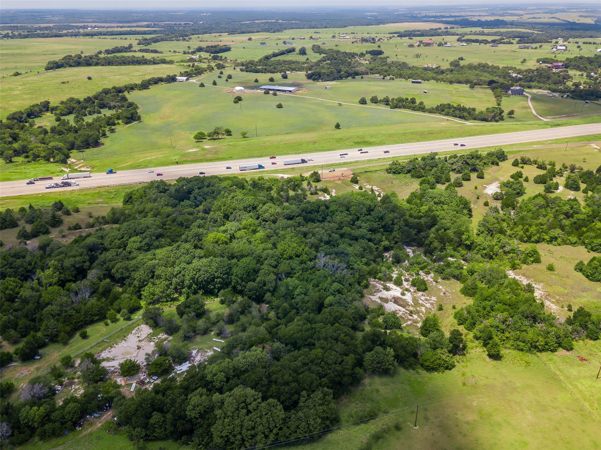 000 I-35e S Italy TX 76651