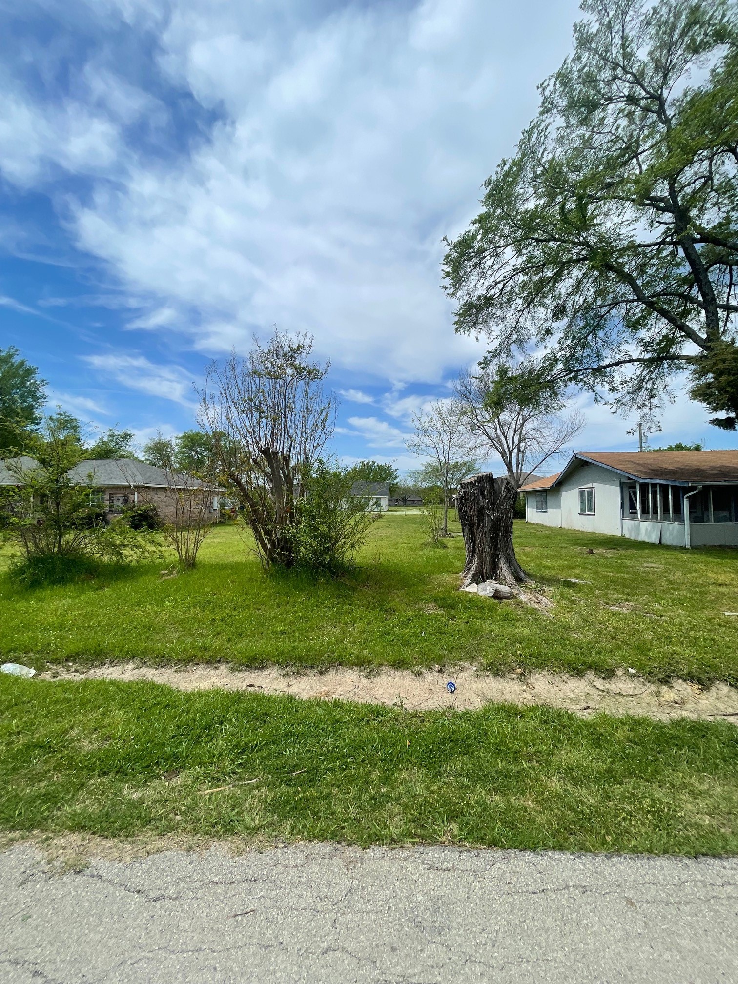 211 Flying Bridge Road Gun Barrel City TX 75156