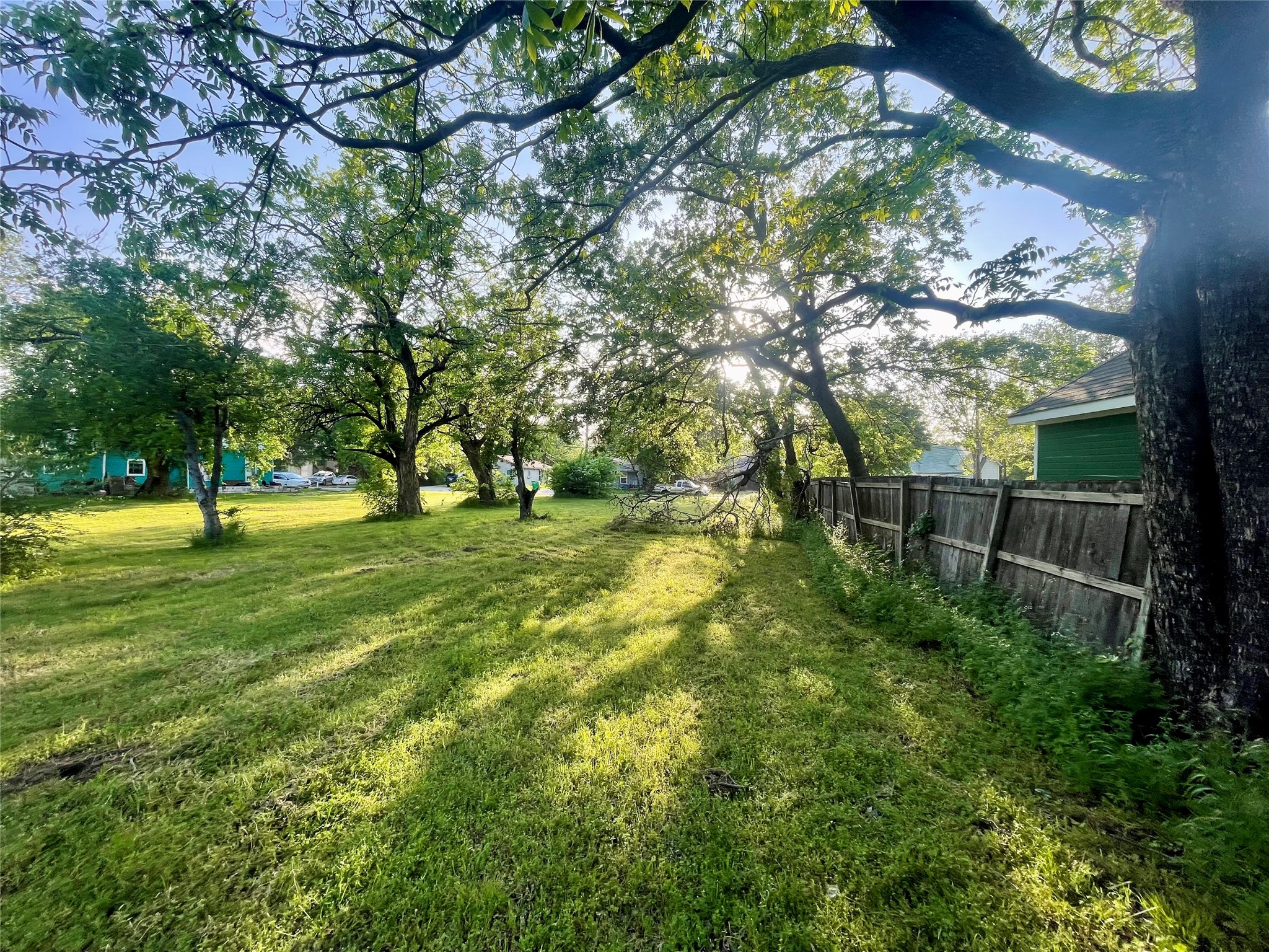 320 N Morris Street Gainesville TX 76240