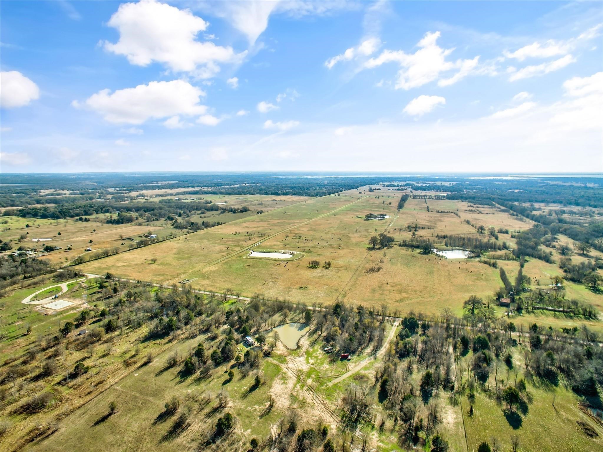 0000 SE Cr 4210 Kerens TX 75144