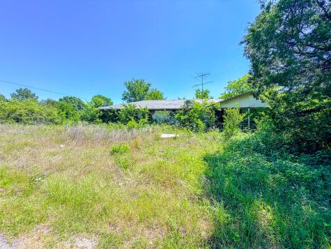 1456 County Road 3328 Frost TX 76641