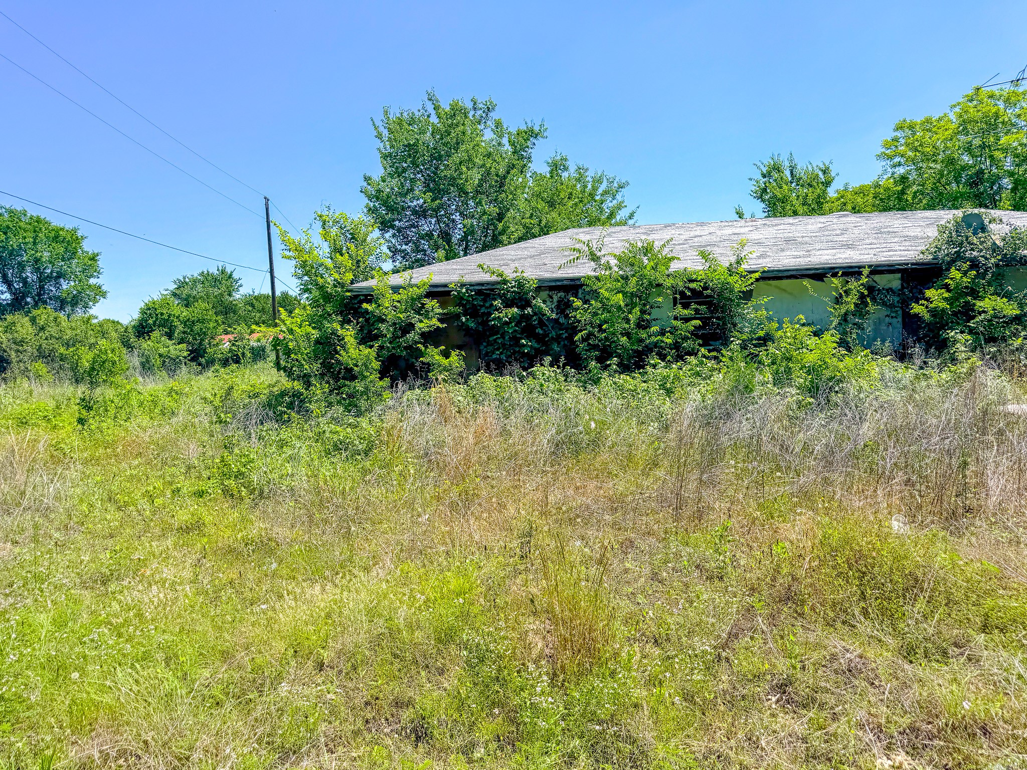 1456 County Road 3328 Frost TX 76641