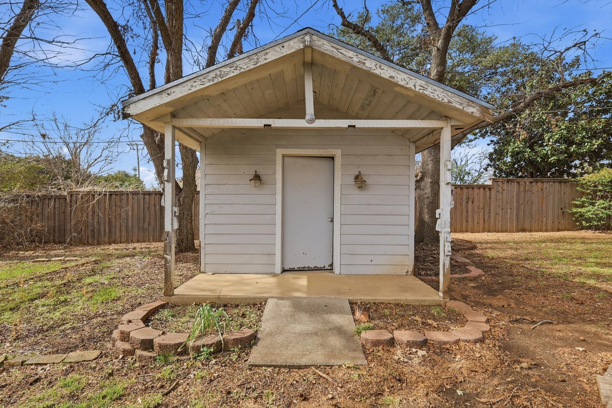 9403 Thornberry Dallas TX 75220