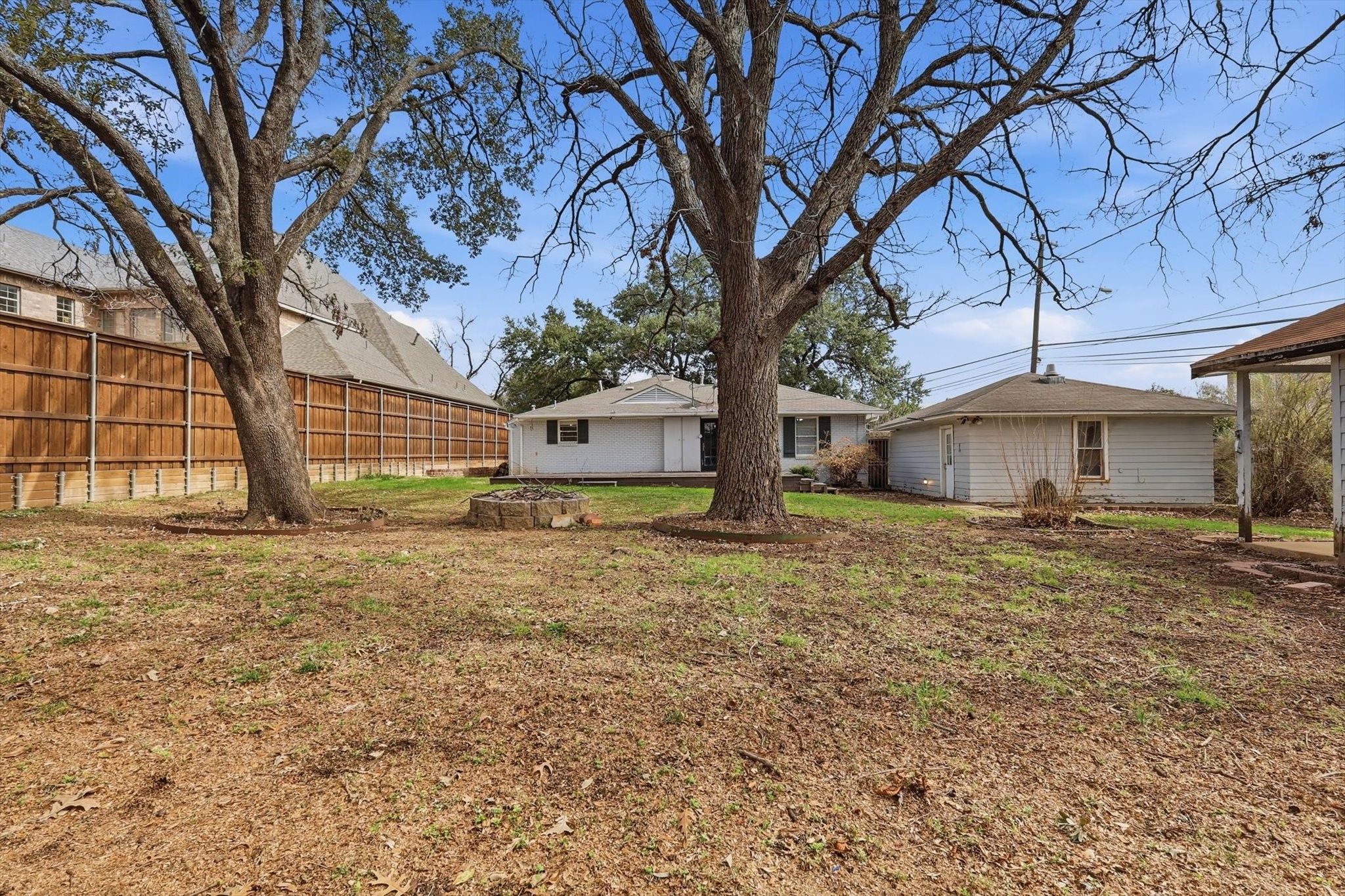 9403 Thornberry Dallas TX 75220