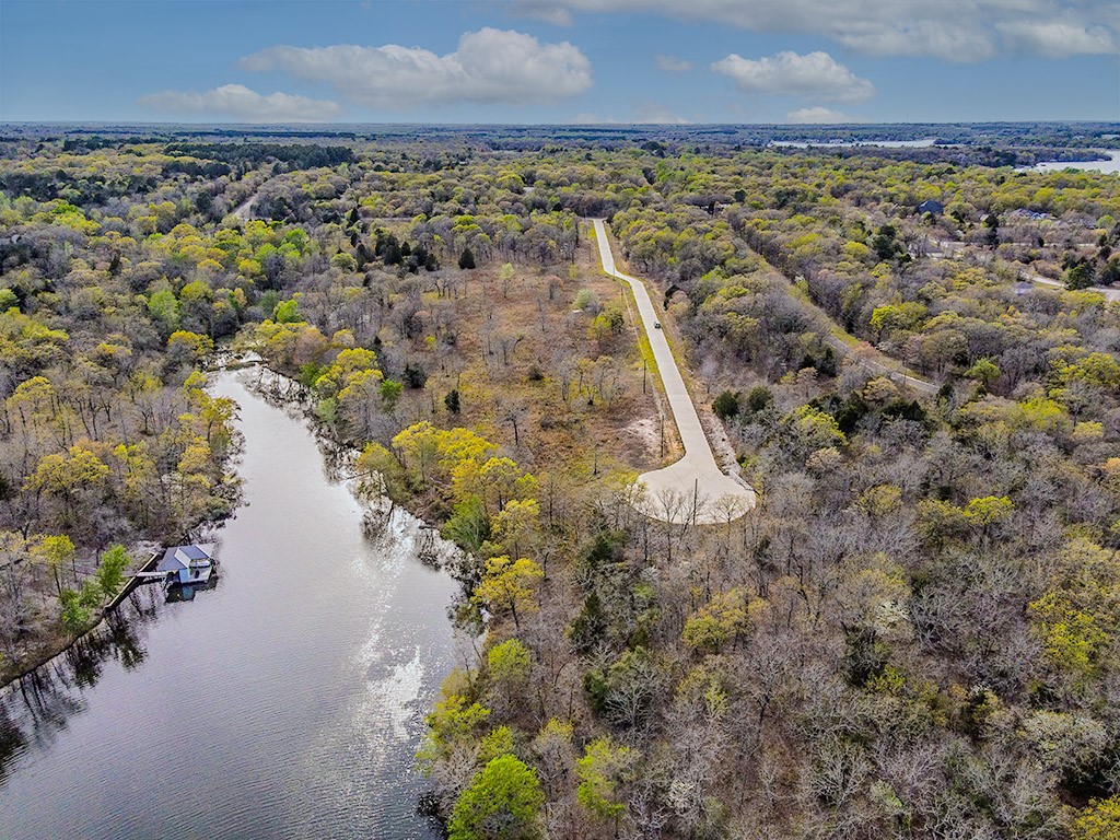 1150 Whispering Oaks Drive Athens TX 75752