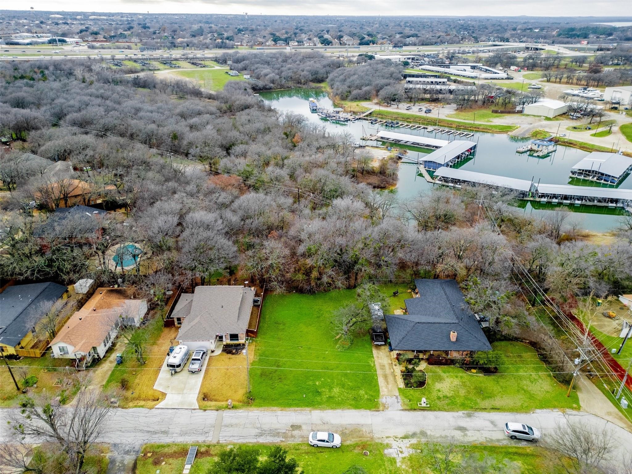 113 W Shore Lewisville TX 75057
