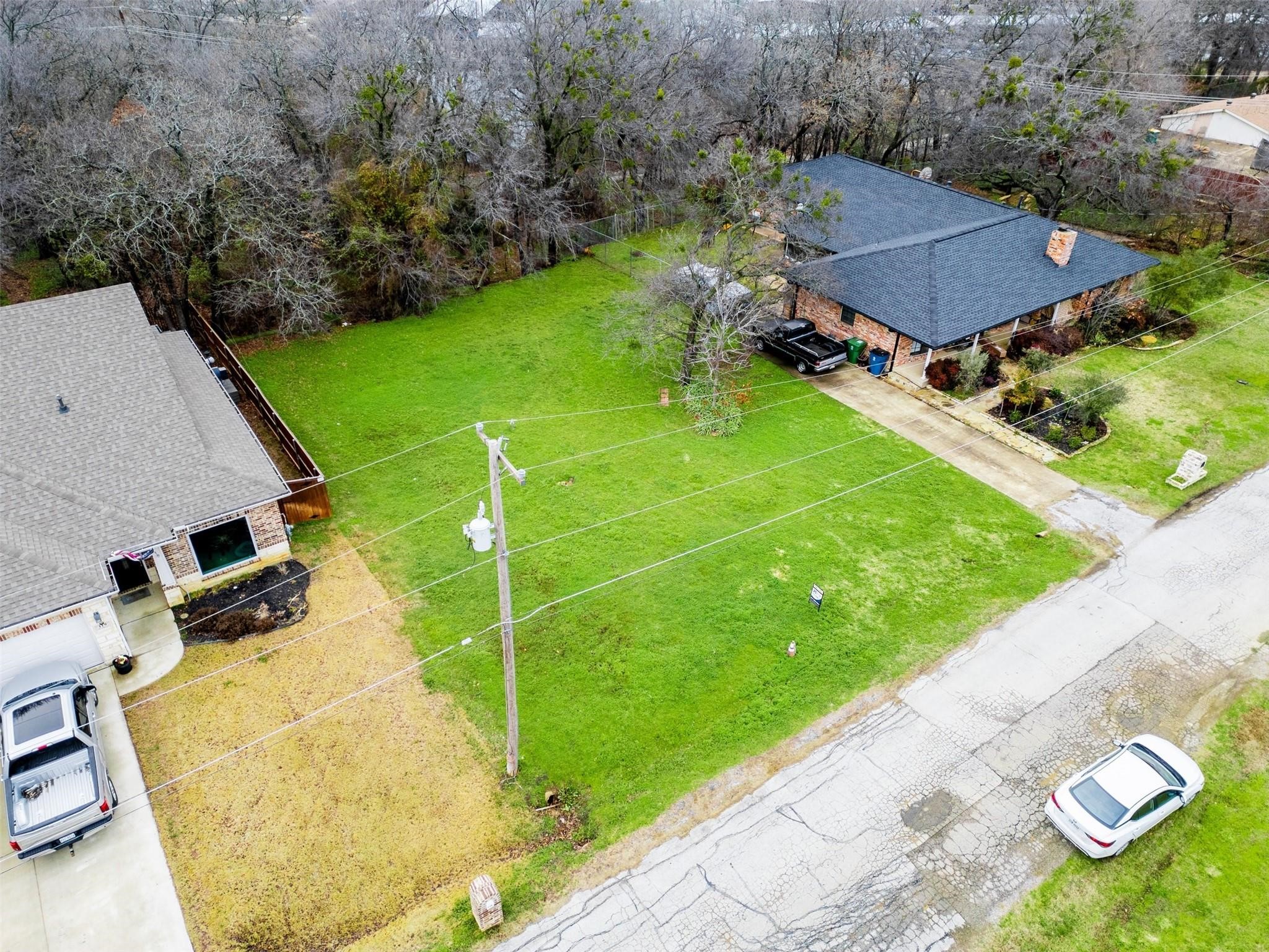 113 W Shore Lewisville TX 75057