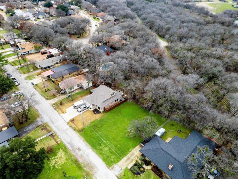113 W Shore Lewisville TX 75057