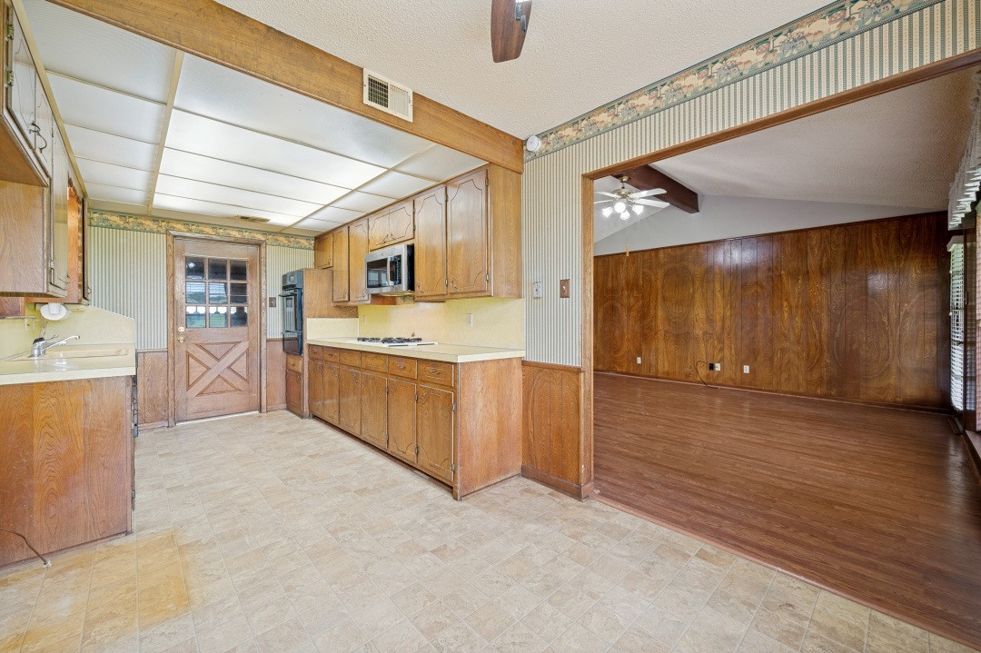 260 E New Hope Rd Road E New Hope TX 75071