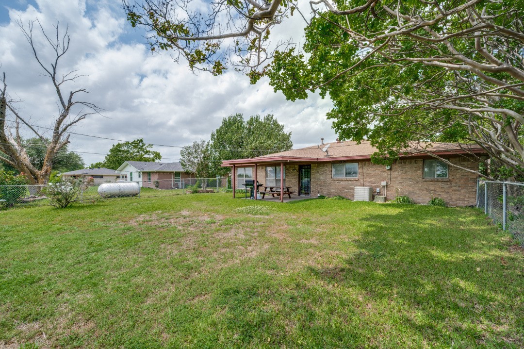 260 E New Hope Rd Road E New Hope TX 75071