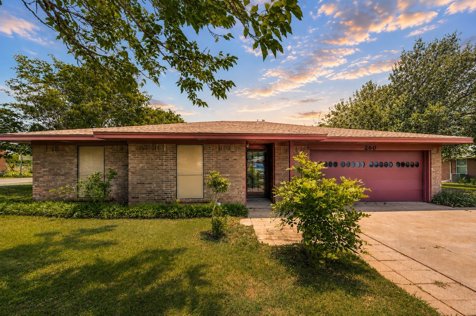 260 E New Hope Rd Road E New Hope TX 75071