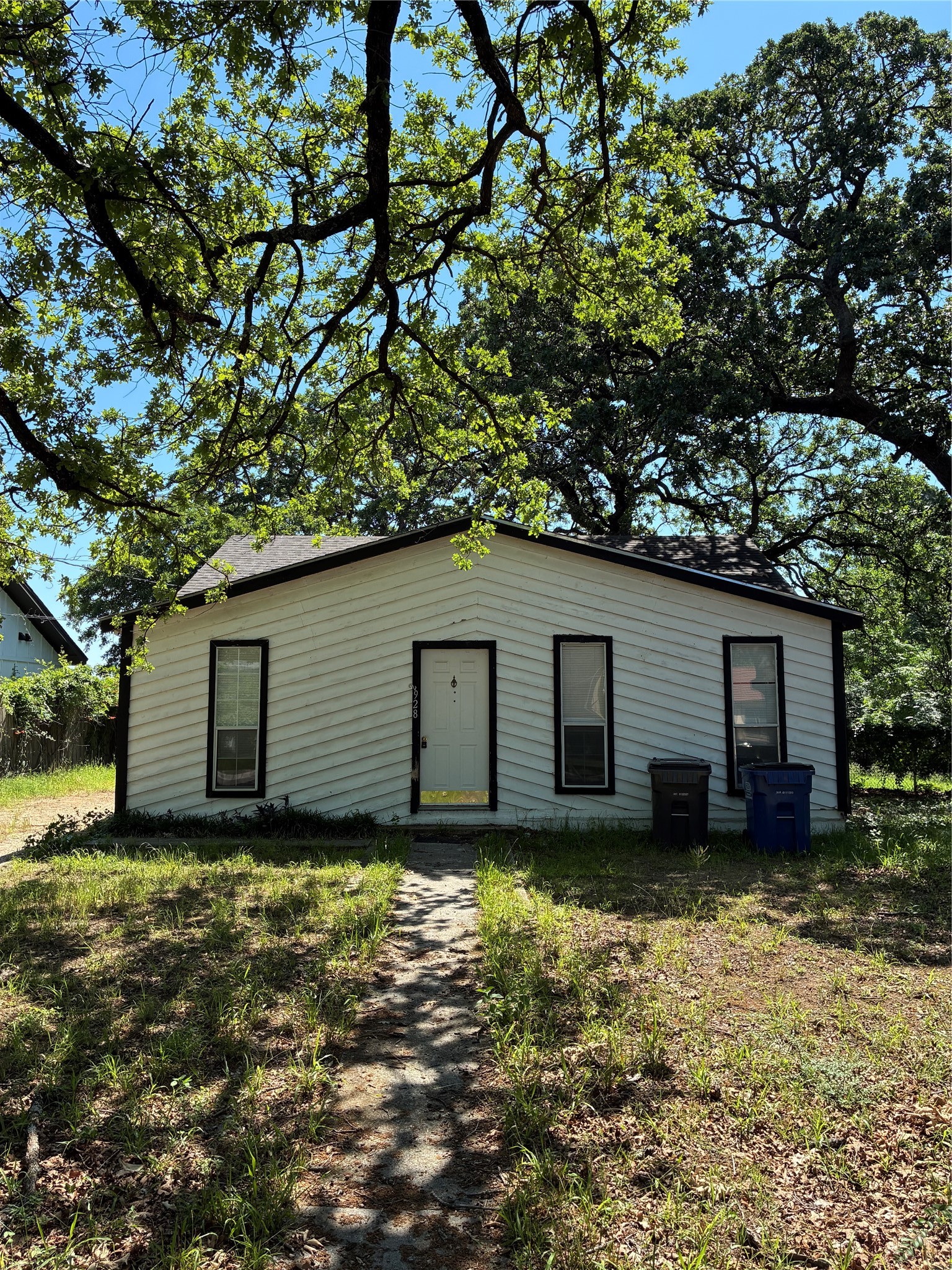 2924 Hiawatha Trail Lake Worth TX 76135