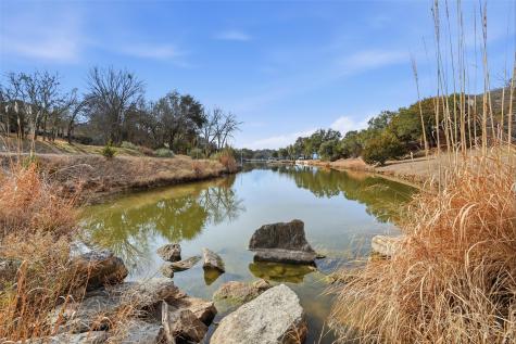 712 Goldeneye Drive Granbury TX 76049