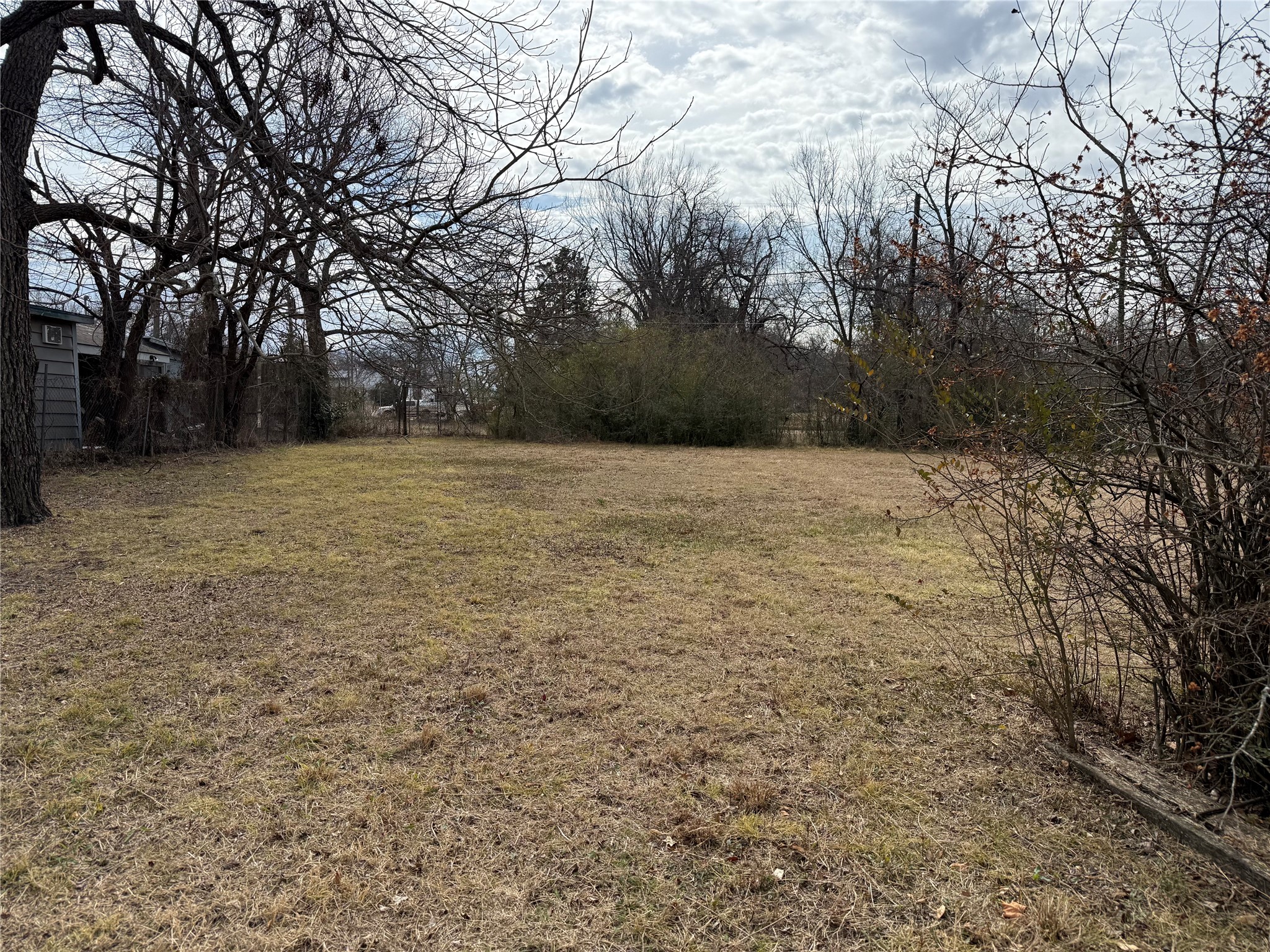 228 E Nelson Street Denison TX 75021