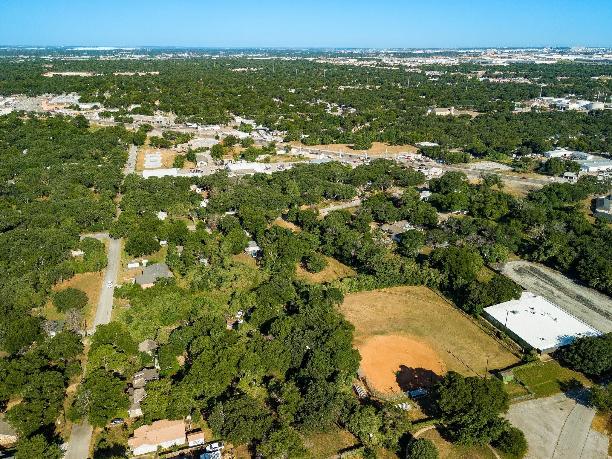 1620 Oak Knoll Drive Haltom City TX 76117