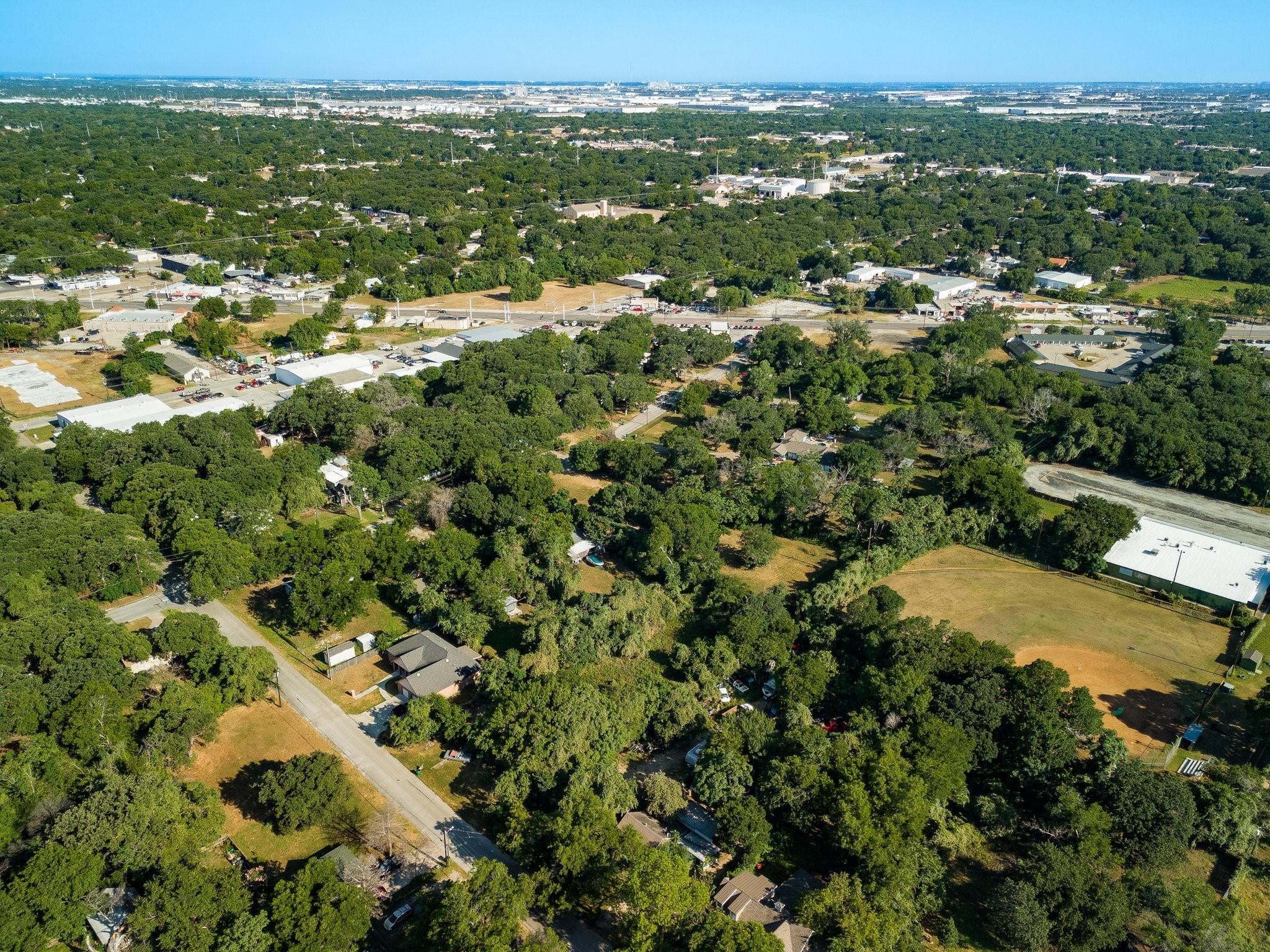 1620 Oak Knoll Drive Haltom City TX 76117
