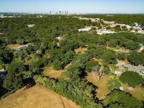 1620 Oak Knoll Drive Haltom City TX 76117