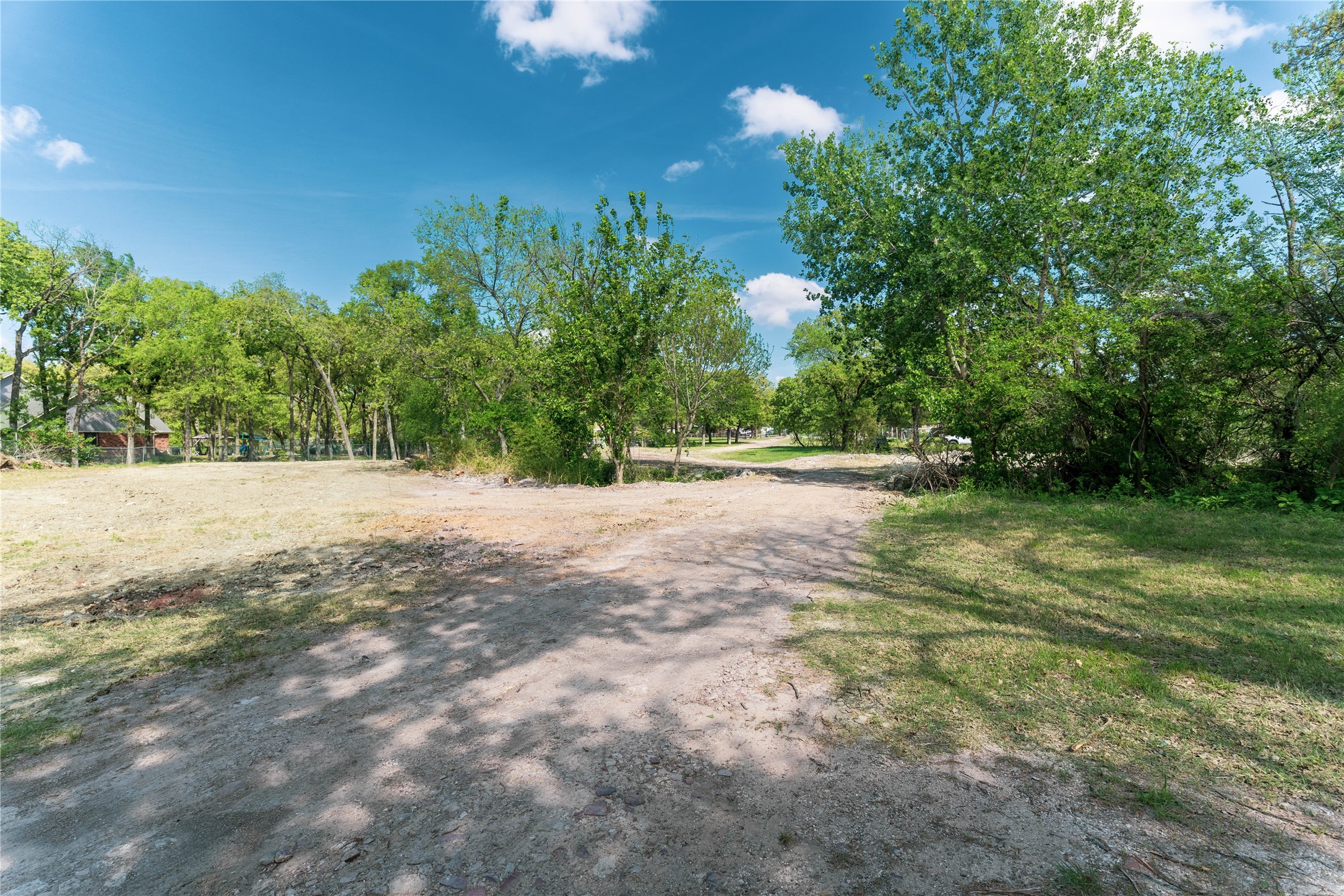 1023 S Street Augustine Drive Dallas TX 75217