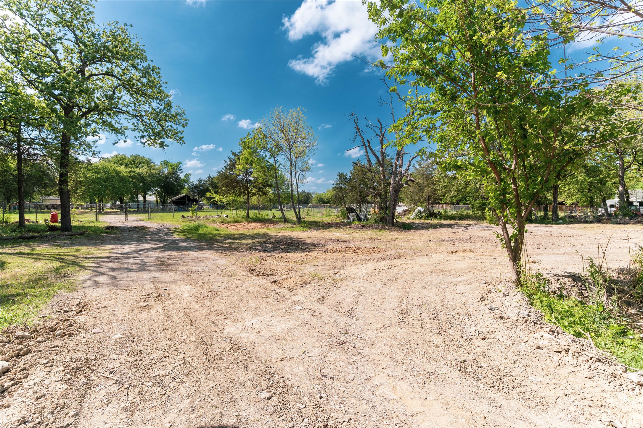 1023 S Street Augustine Drive Dallas TX 75217