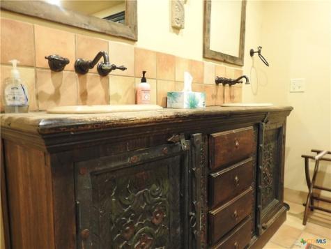 190 Private Road 3011 Lampasas TX 76550