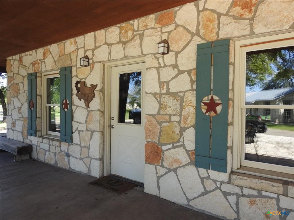 190 Private Road 3011 Lampasas TX 76550