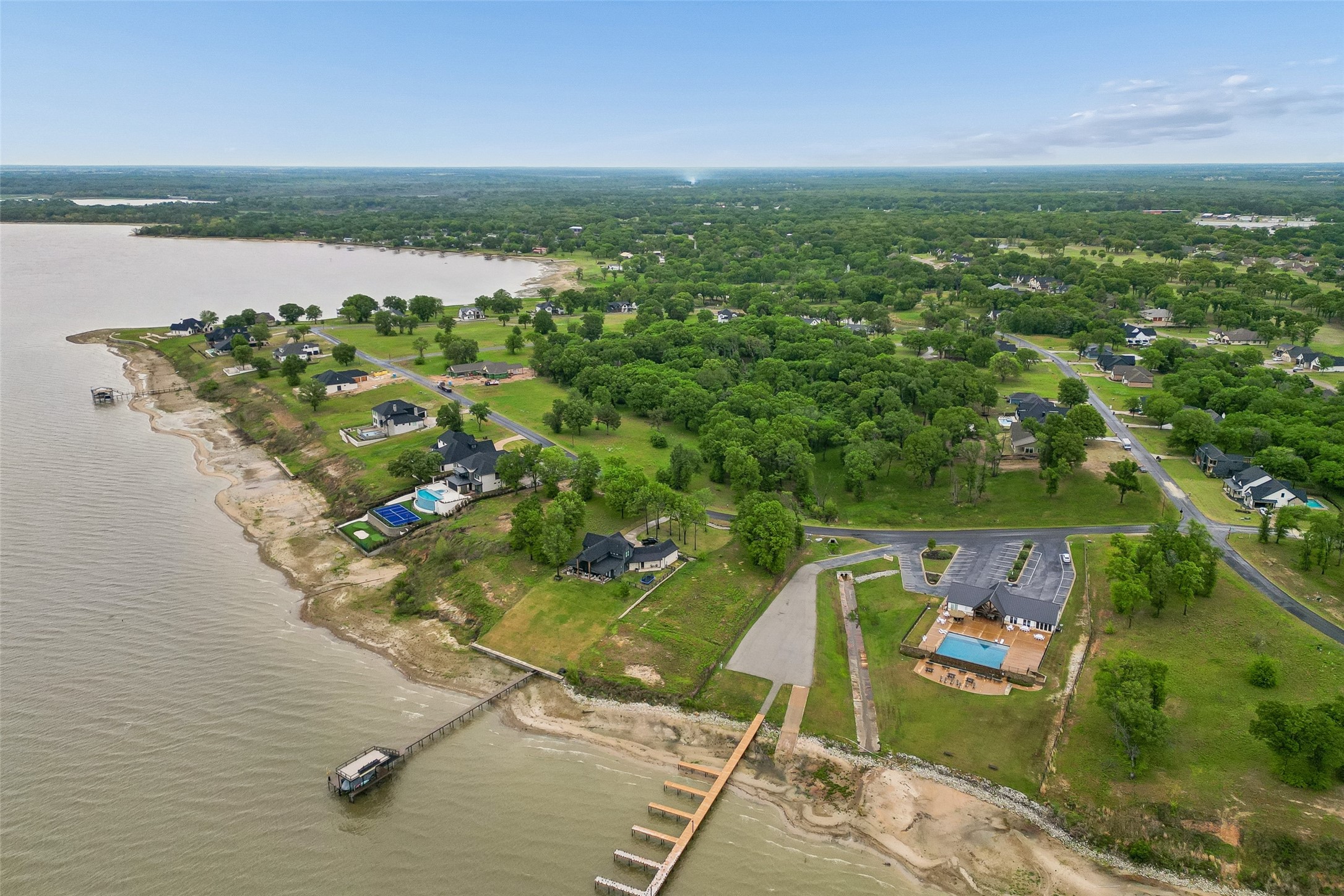1593 Shoreline Drive Mabank TX 75143