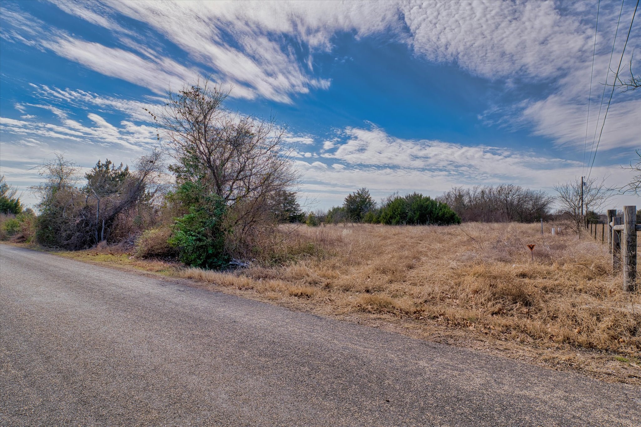 1830 Southern View Lorena TX 76655