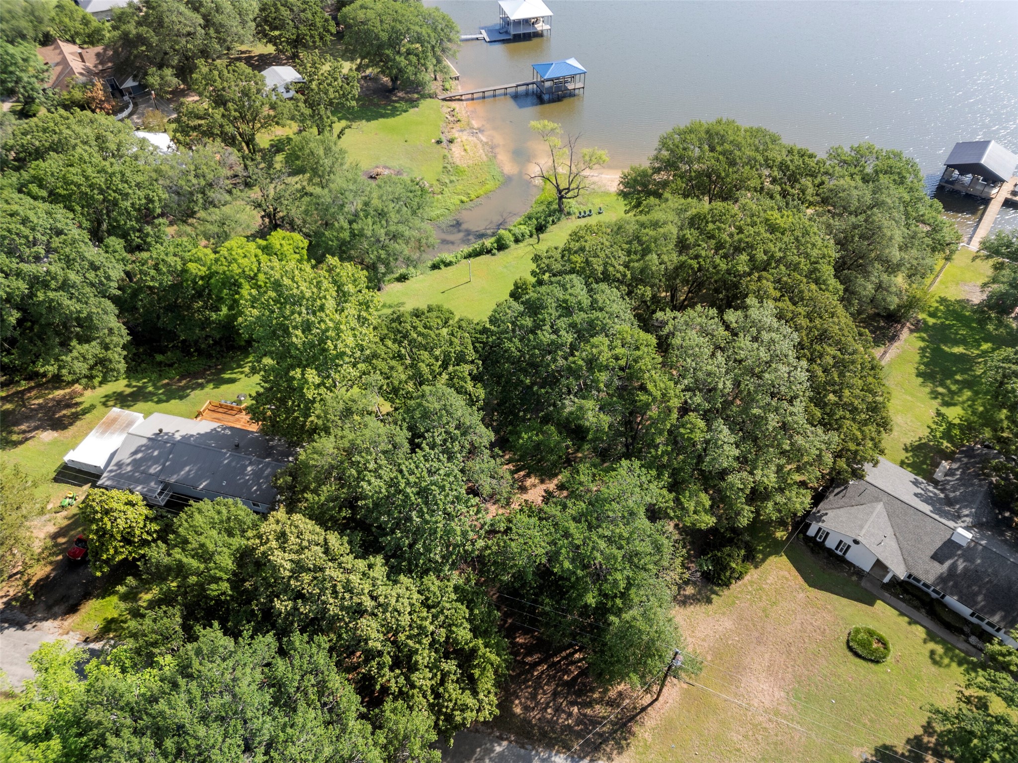 1805 Beavers Point Bonham TX 75418
