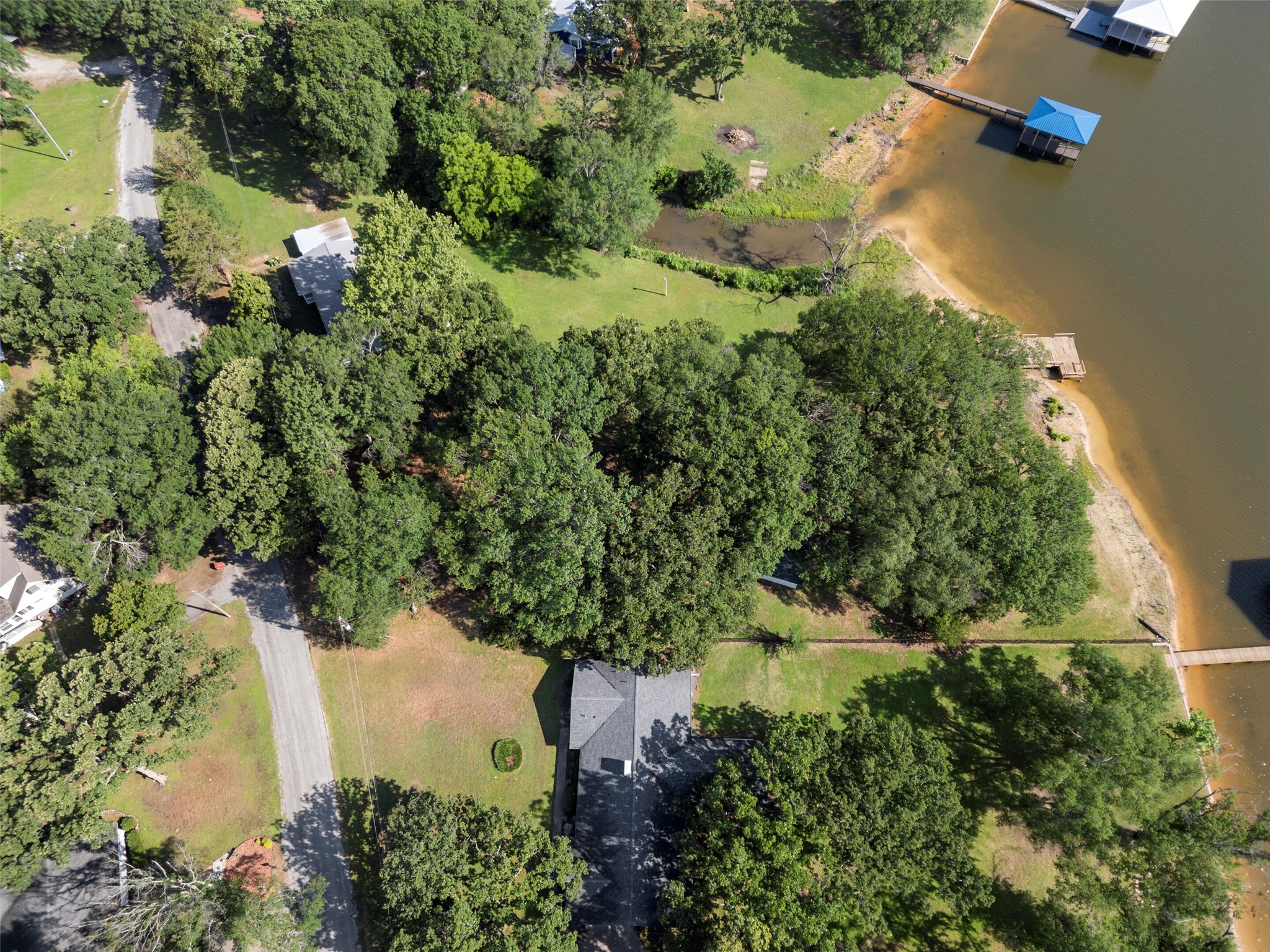 1805 Beavers Point Bonham TX 75418