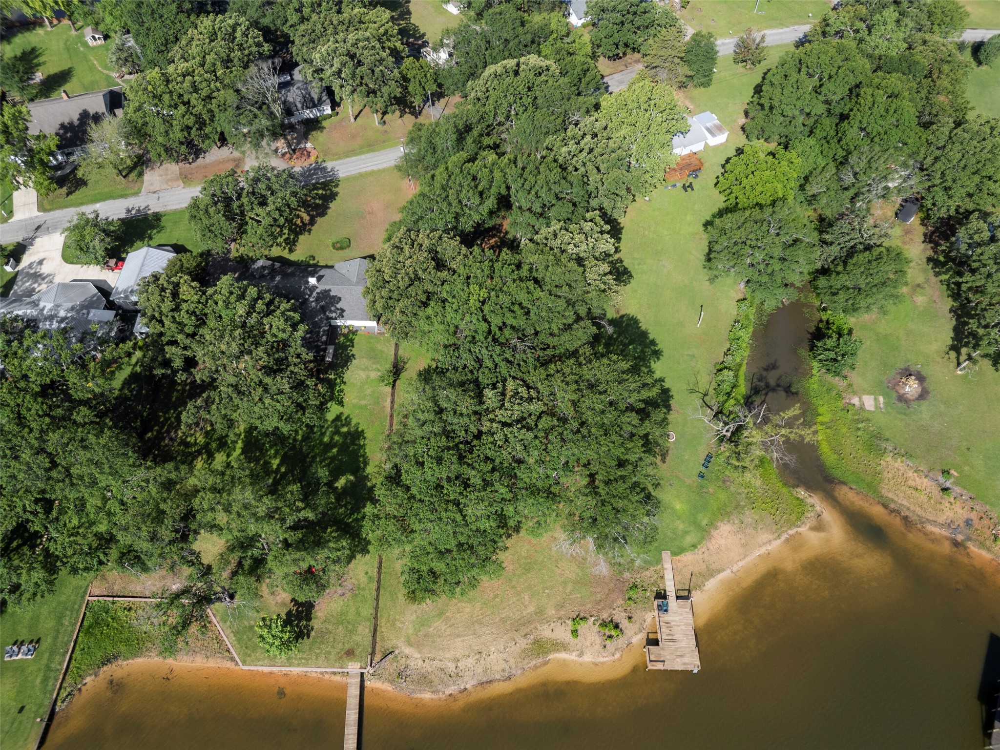 1805 Beavers Point Bonham TX 75418