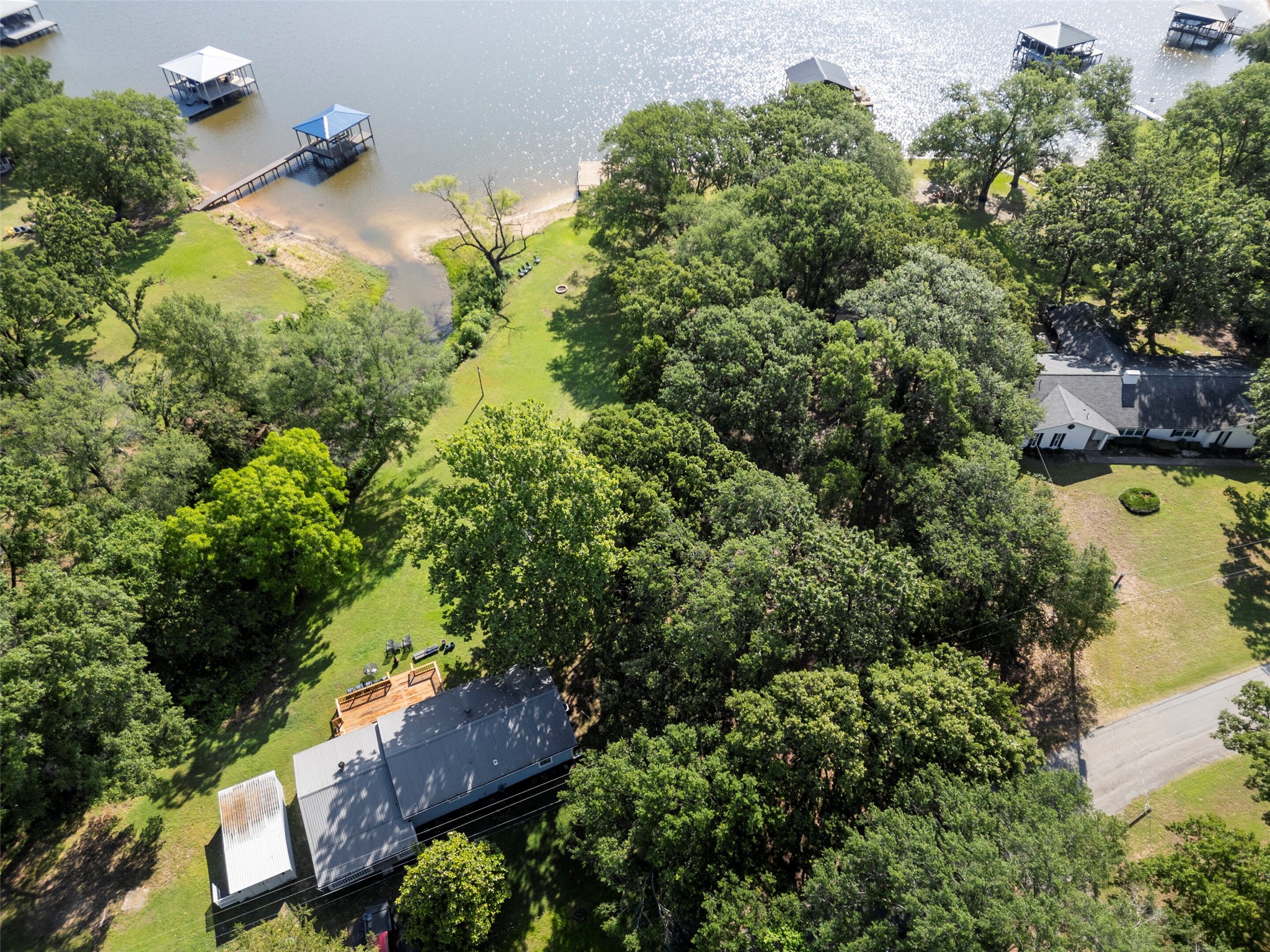 1805 Beavers Point Bonham TX 75418