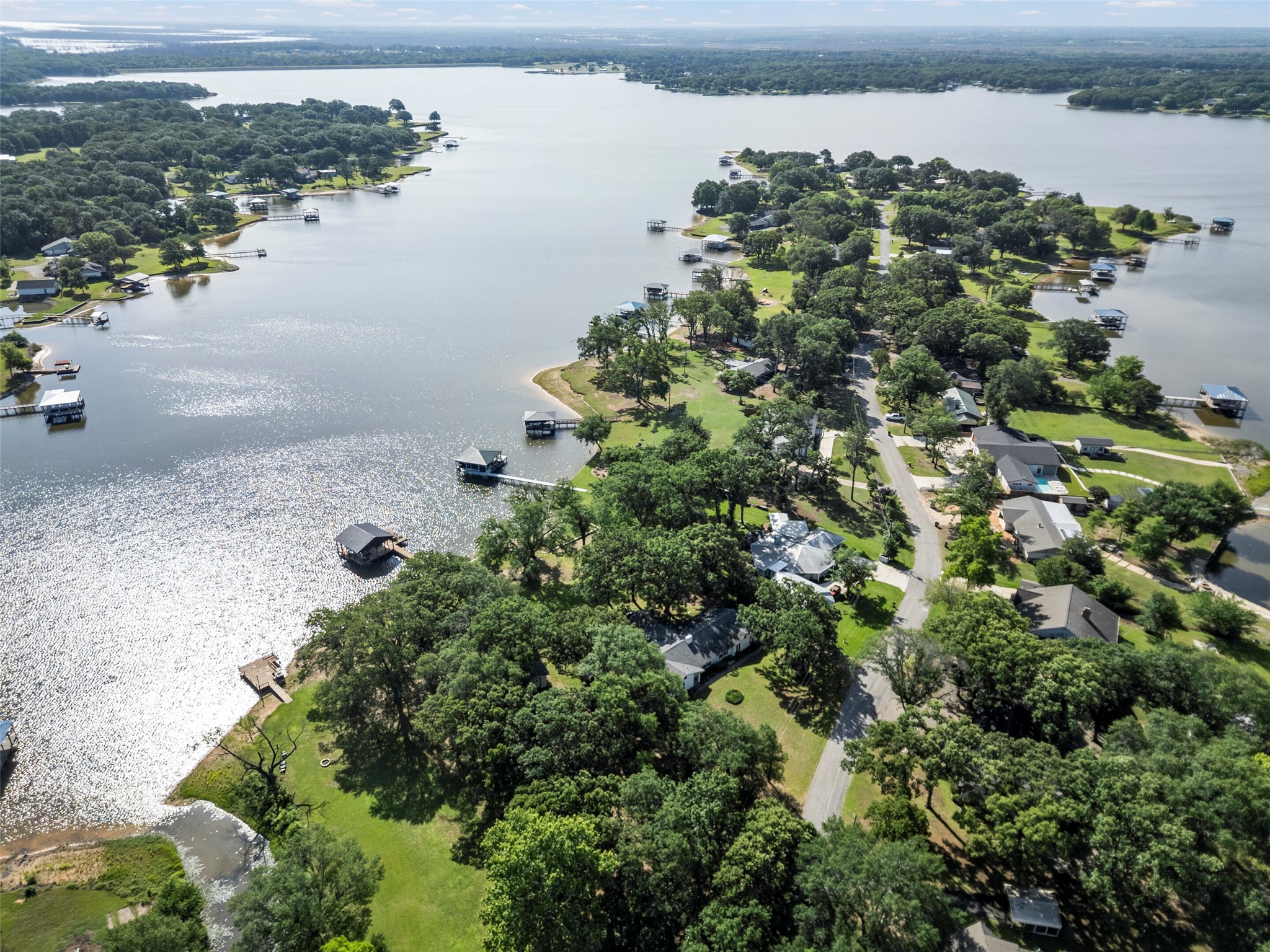 1805 Beavers Point Bonham TX 75418