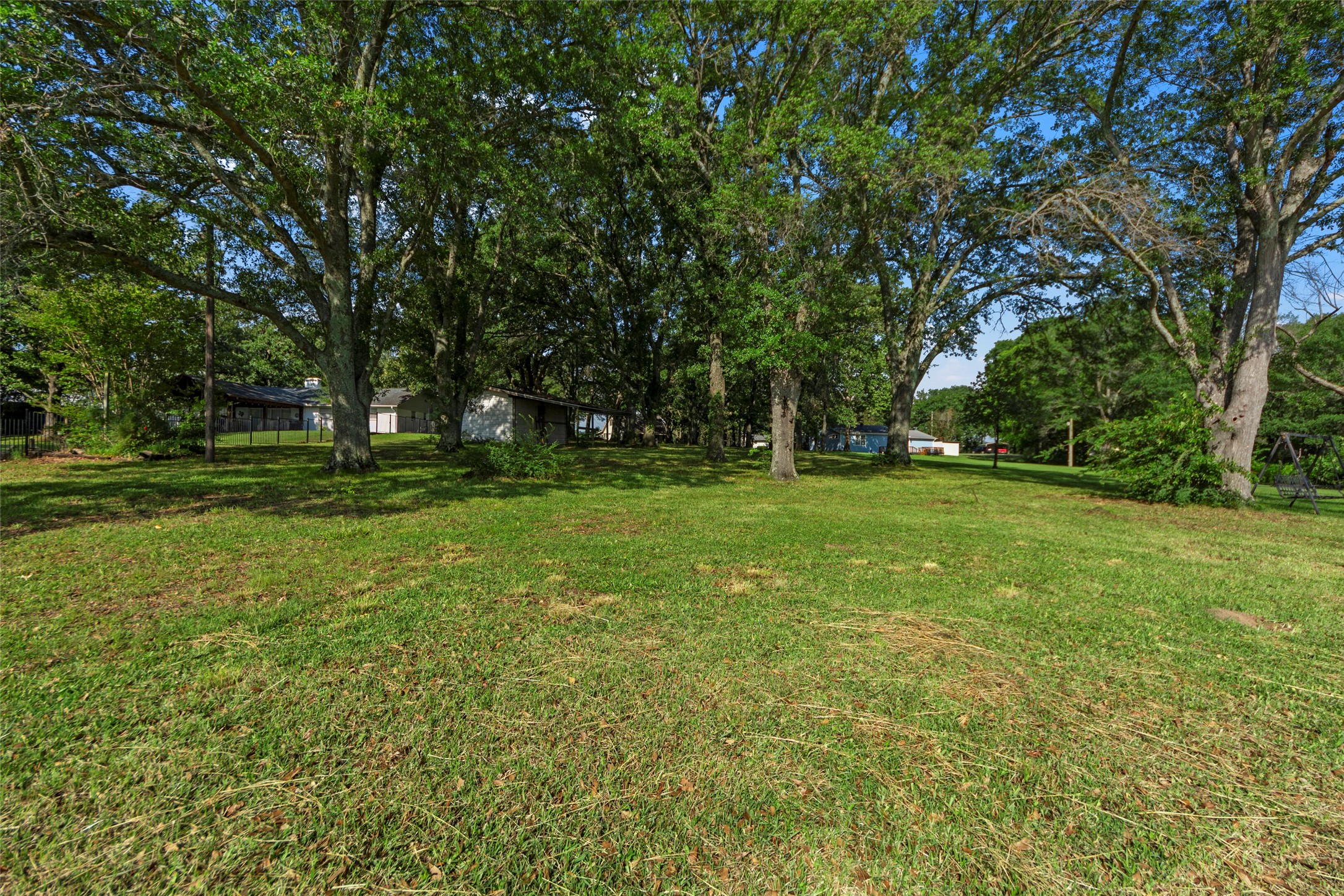 1805 Beavers Point Bonham TX 75418