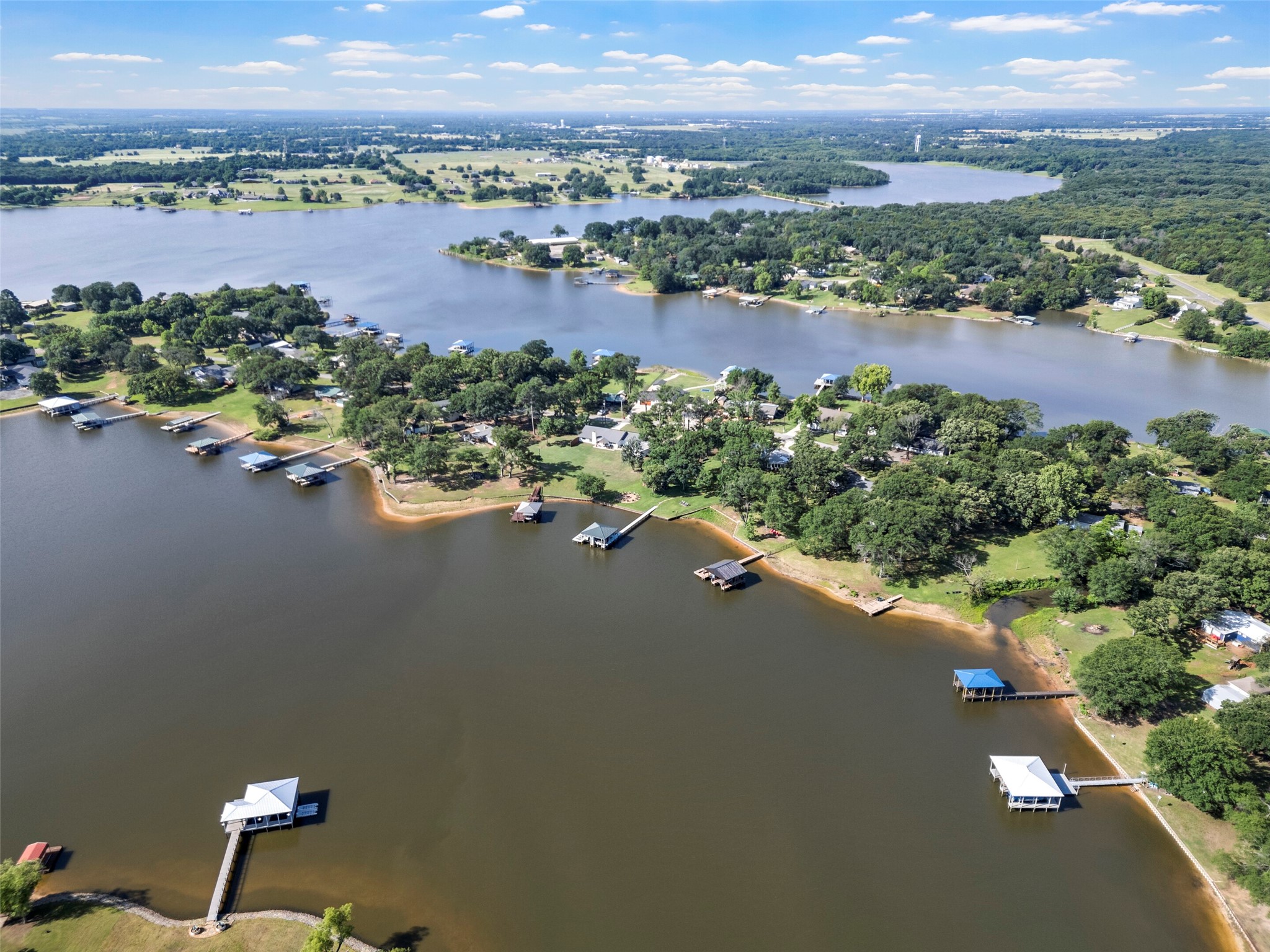 1805 Beavers Point Bonham TX 75418