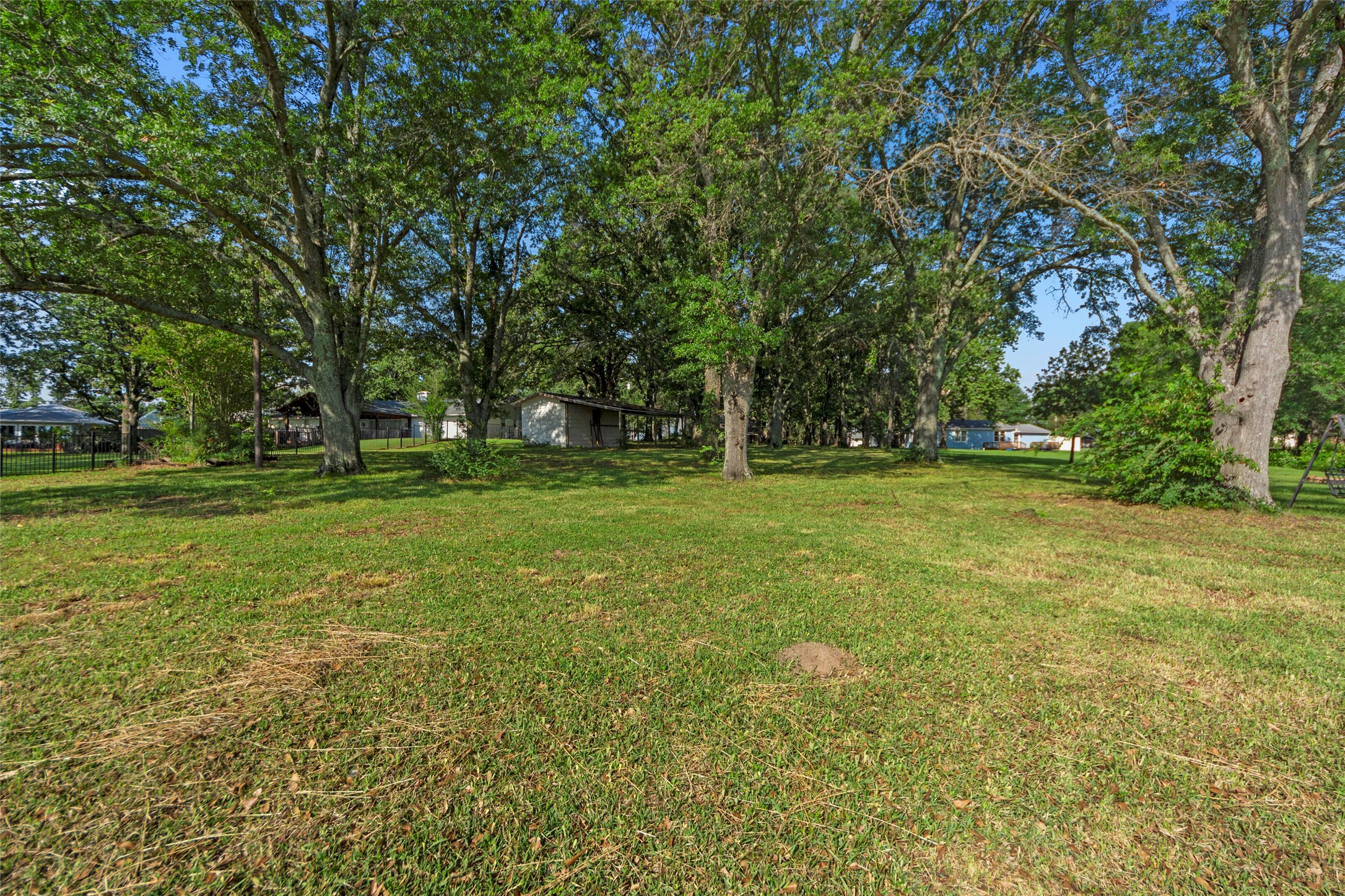 1805 Beavers Point Bonham TX 75418