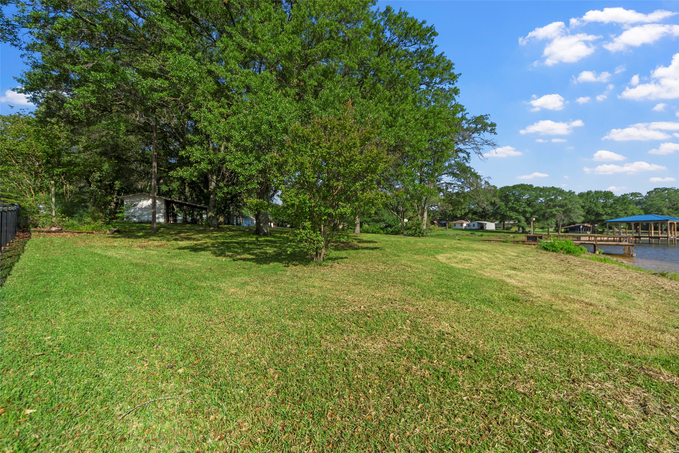 1805 Beavers Point Bonham TX 75418