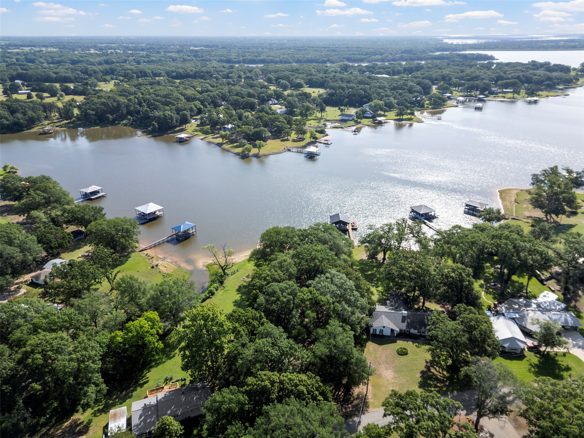 1805 Beavers Point Bonham TX 75418