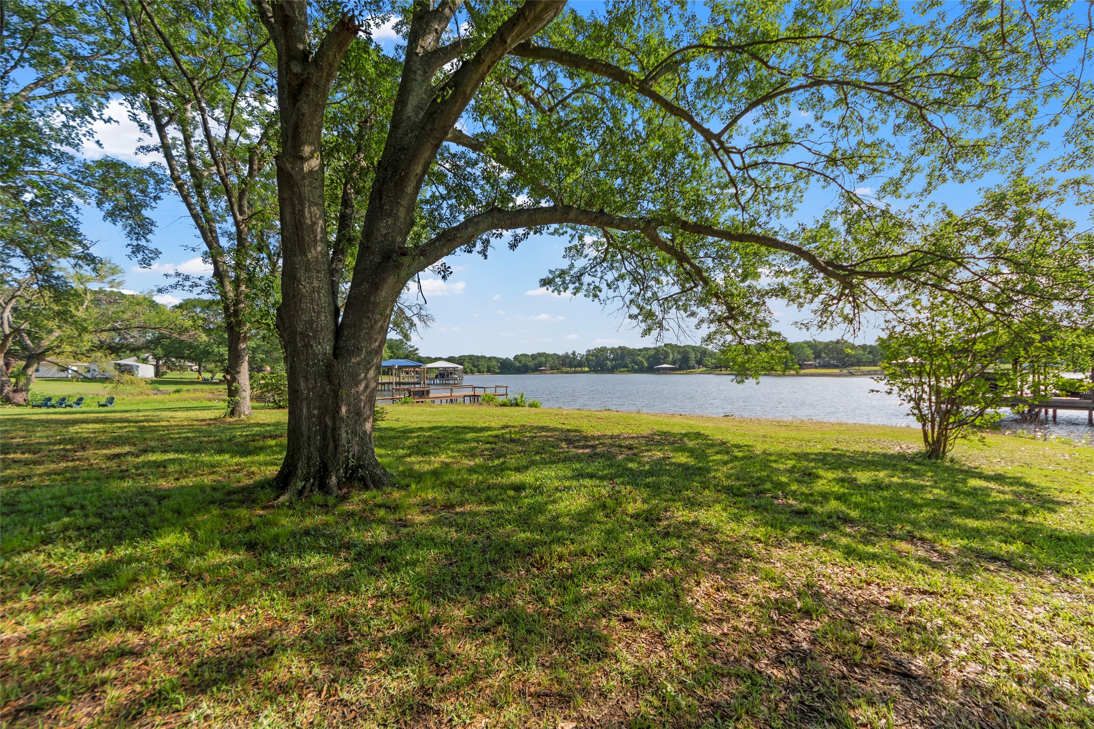 1805 Beavers Point Bonham TX 75418