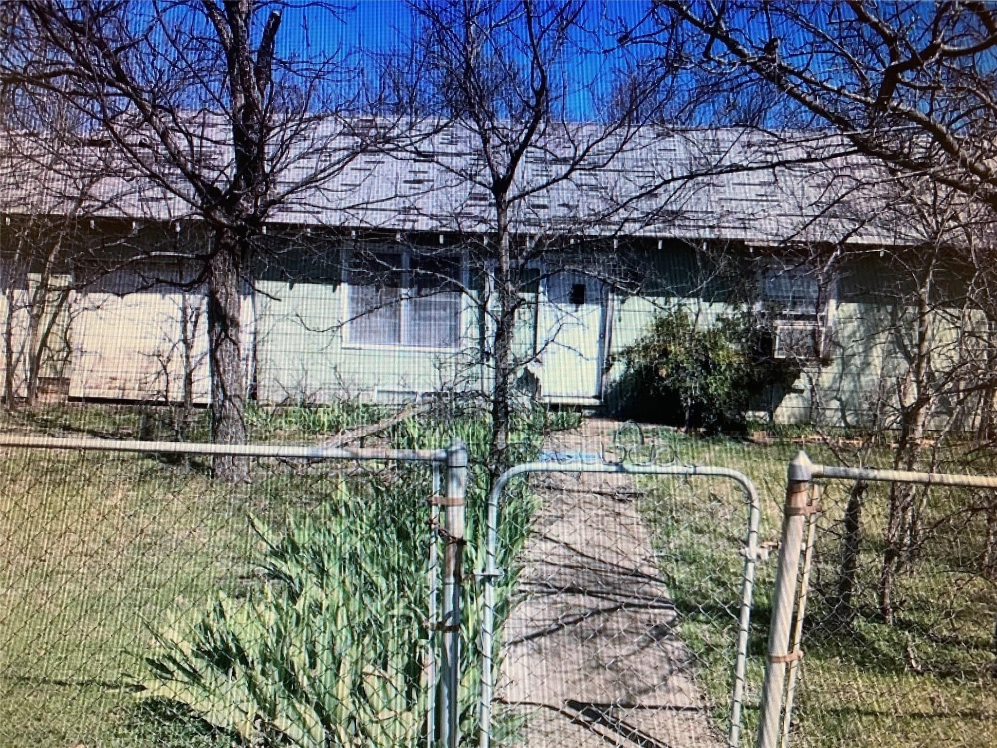 4748 County Road 1010 Joshua TX 76044