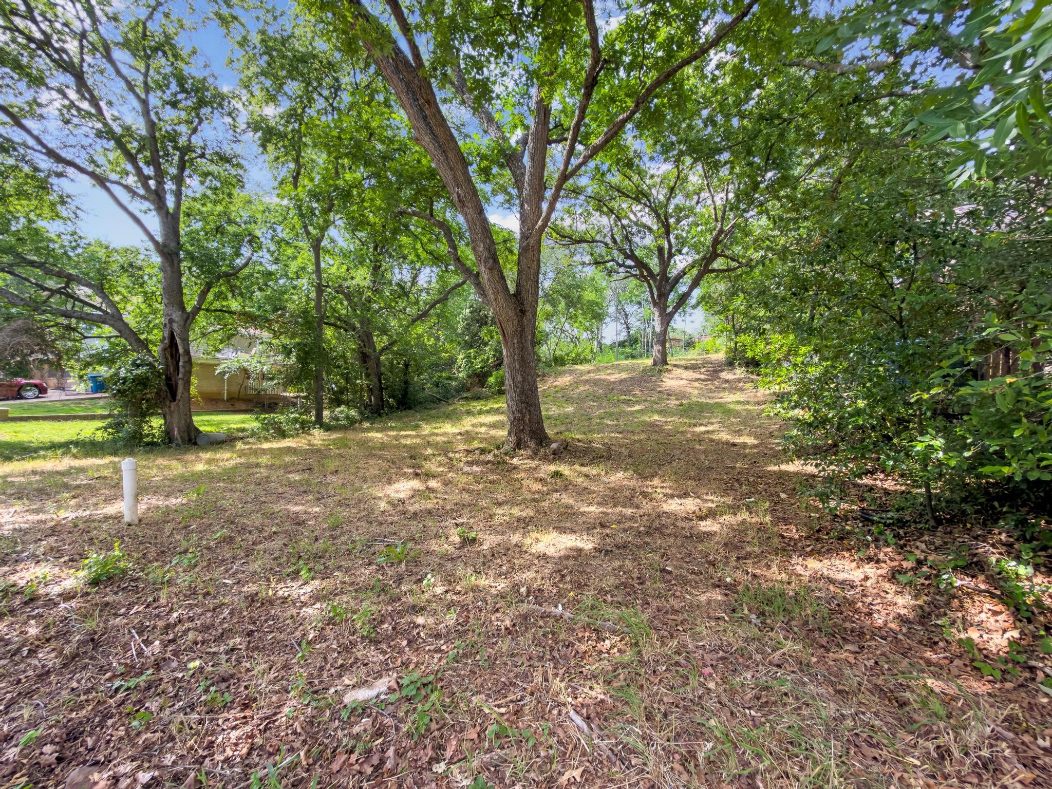 1213 W Texas Street Denison TX 75020