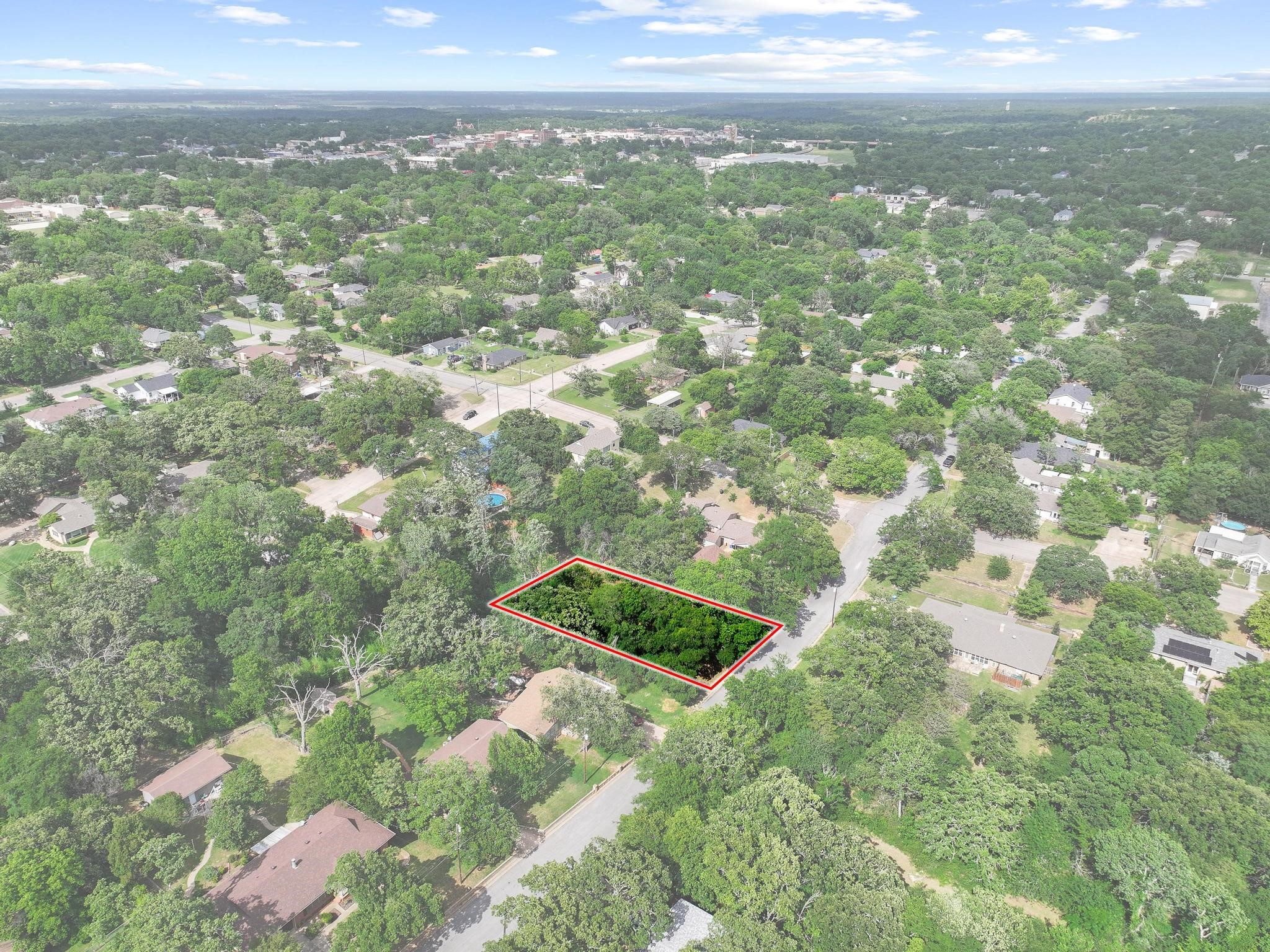 1213 W Texas Street Denison TX 75020