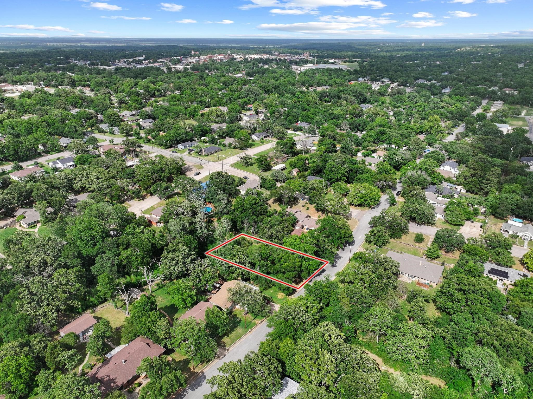 1213 W Texas Street Denison TX 75020