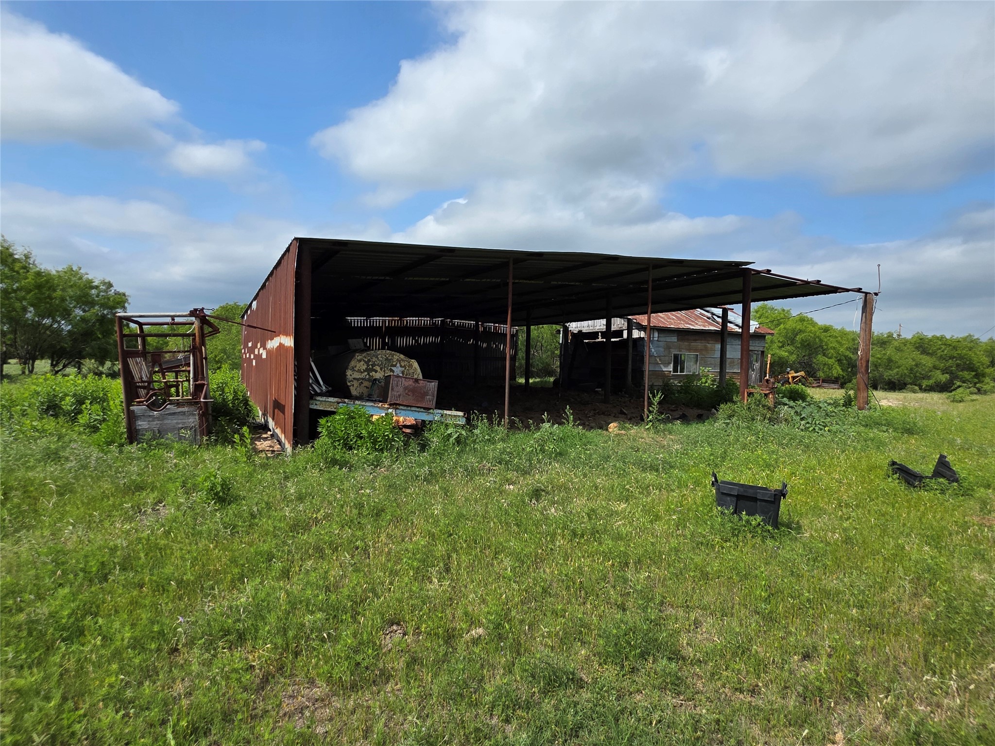 375 Ea Road Comanche TX 76442