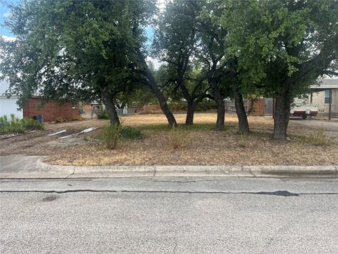 1105 Elmira Street Weatherford TX 76086