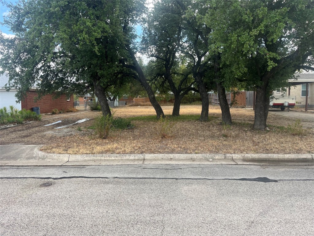 1105 Elmira Street Weatherford TX 76086