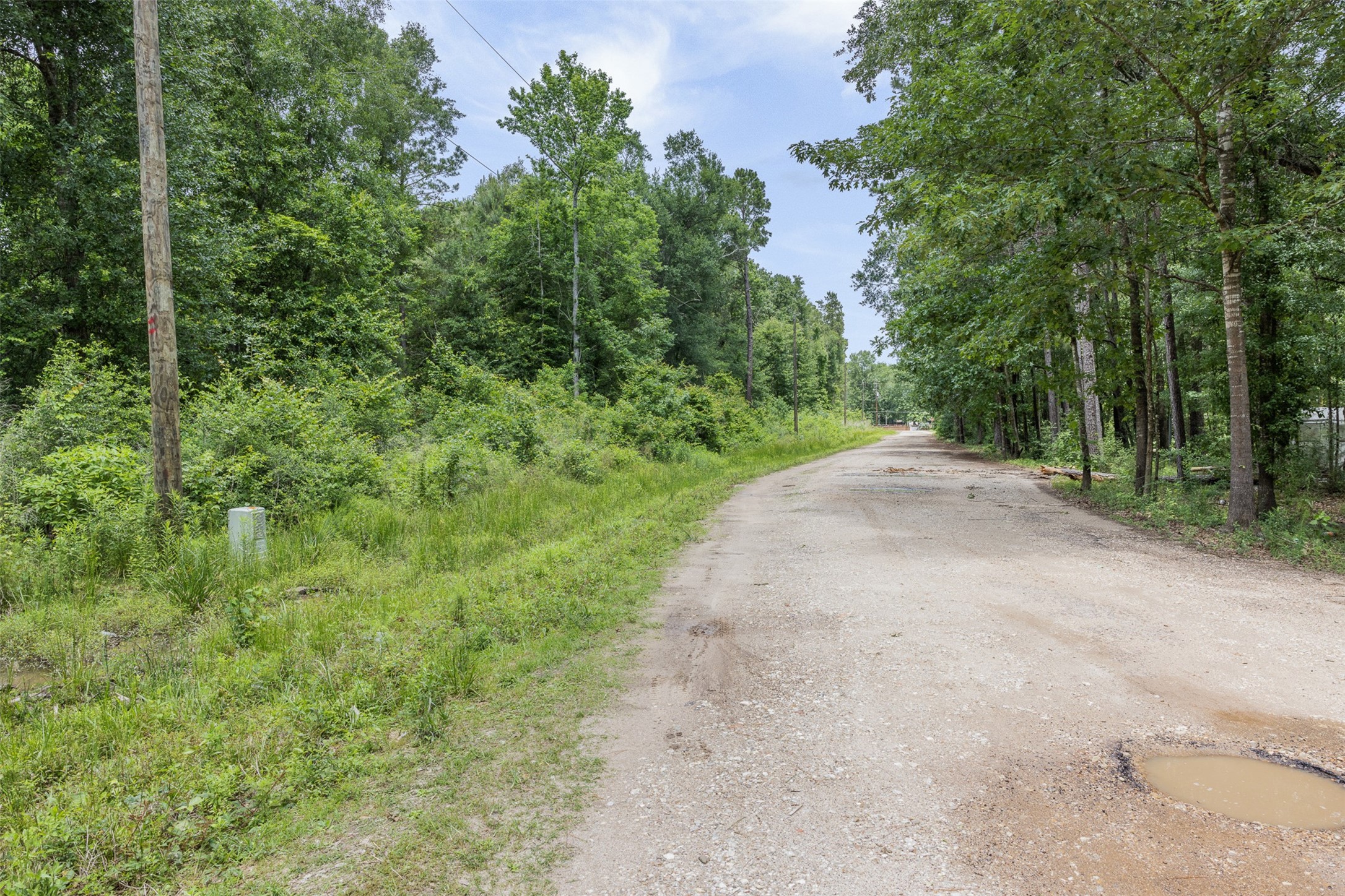 19116 Surrey New Caney TX 77357