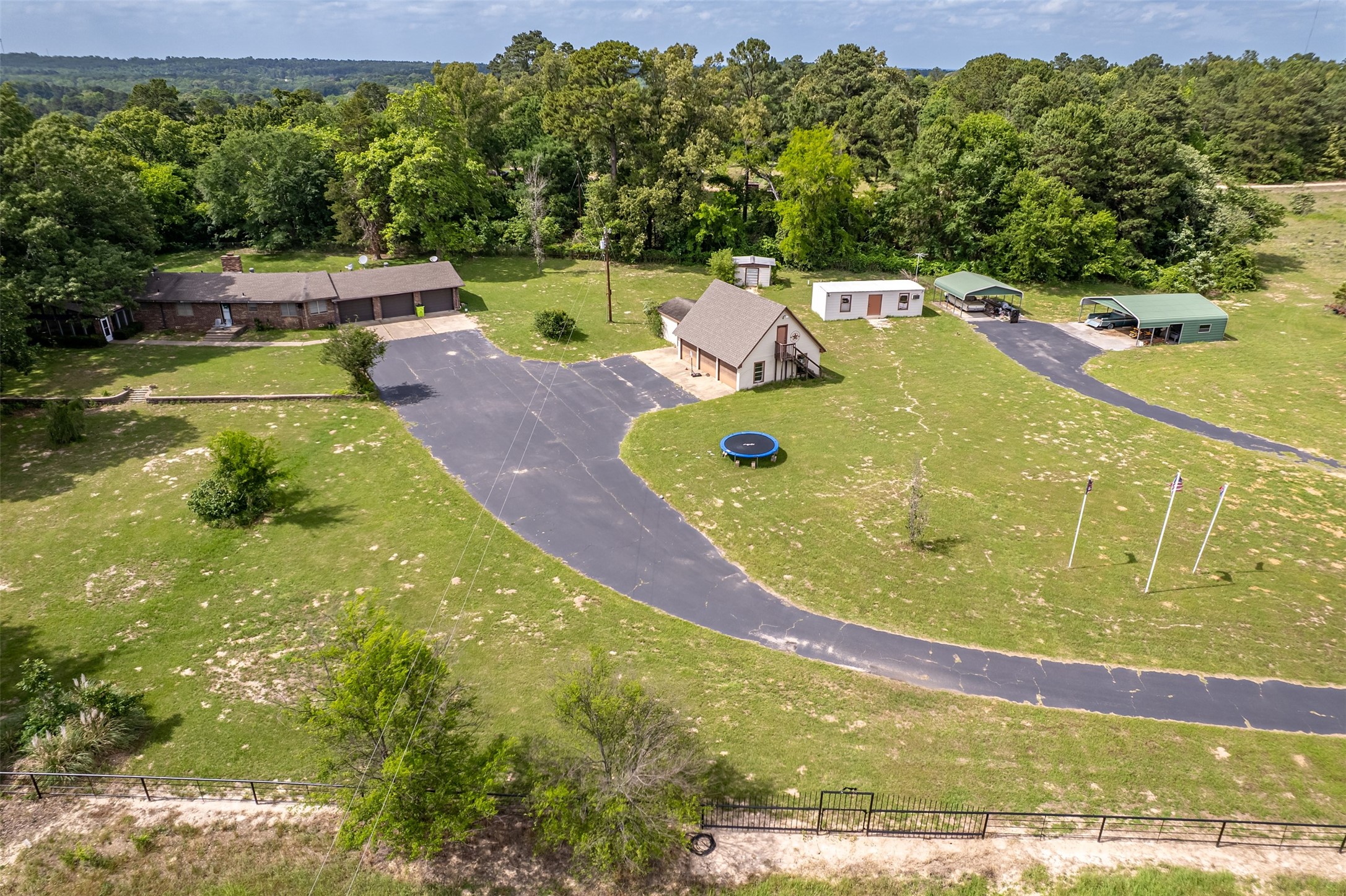 16437 County Road 3147 Tyler TX 75706